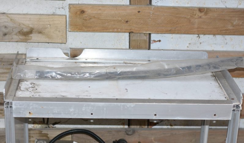 
								Various Land Rover and other car parts.  Call 07706 333444 to view by appointment.  Barn clearance. Buyer collects full									