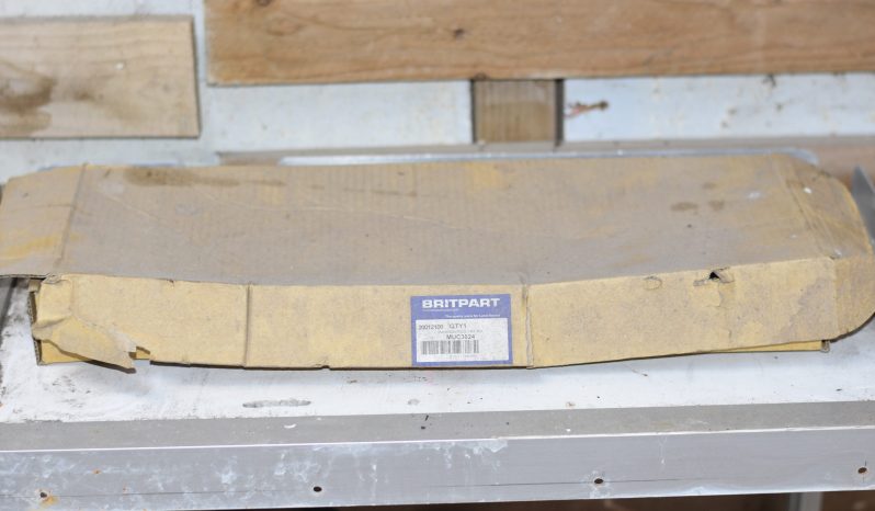 
								Various Land Rover and other car parts.  Call 07706 333444 to view by appointment.  Barn clearance. Buyer collects full									