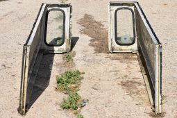 
										Various Land Rover and other car parts.  Call 07706 333444 to view by appointment.  Barn clearance. Buyer collects full									