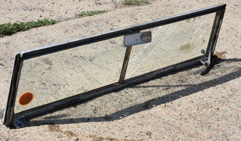 
								Various Land Rover and other car parts.  Call 07706 333444 to view by appointment.  Barn clearance. Buyer collects full									