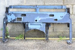 
										Various Land Rover and other car parts.  Call 07706 333444 to view by appointment.  Barn clearance. Buyer collects full									