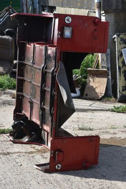 
										Various Land Rover and other car parts.  Call 07706 333444 to view by appointment.  Barn clearance. Buyer collects full									