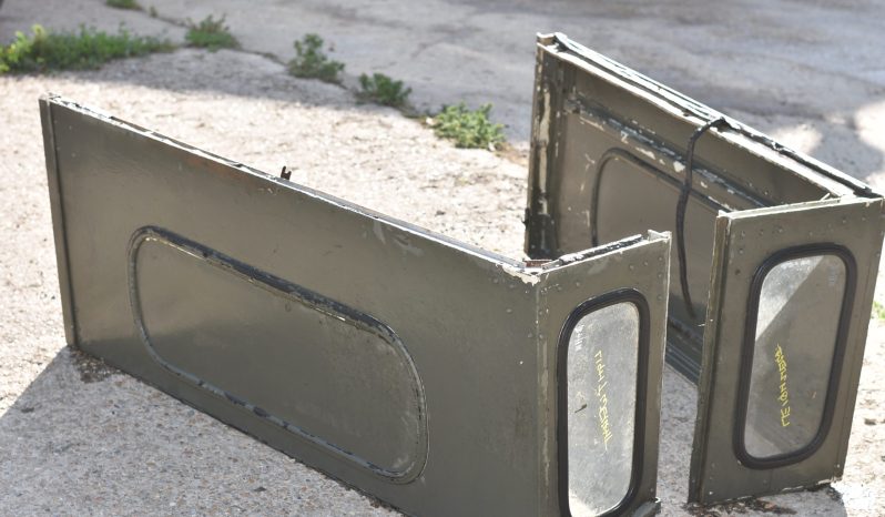 
								Various Land Rover and other car parts.  Call 07706 333444 to view by appointment.  Barn clearance. Buyer collects full									