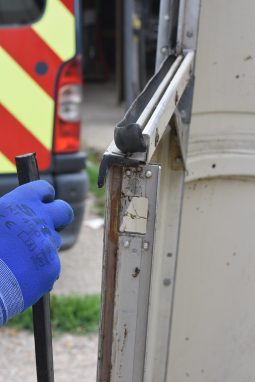 
										Various Land Rover and other car parts.  Call 07706 333444 to view by appointment.  Barn clearance. Buyer collects full									