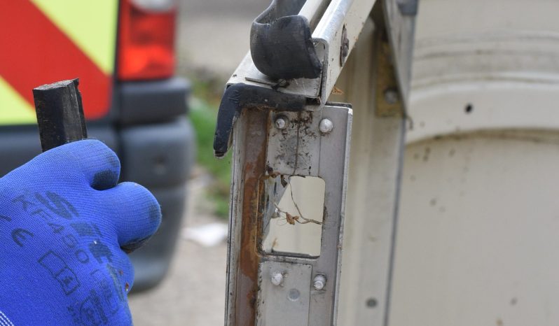 
								Various Land Rover and other car parts.  Call 07706 333444 to view by appointment.  Barn clearance. Buyer collects full									