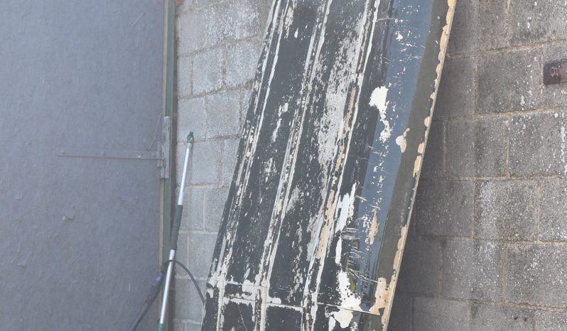 
								Various Land Rover and other car parts.  Call 07706 333444 to view by appointment.  Barn clearance. Buyer collects full									