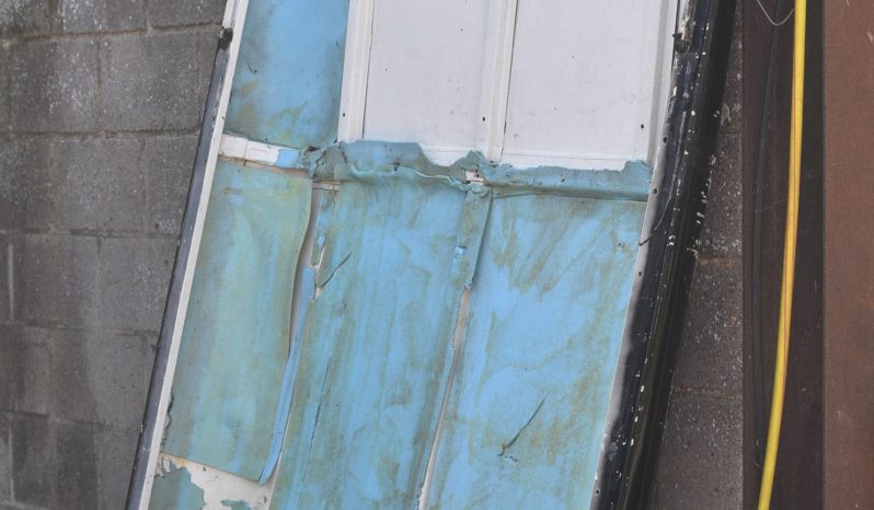 
								Various Land Rover and other car parts.  Call 07706 333444 to view by appointment.  Barn clearance. Buyer collects full									