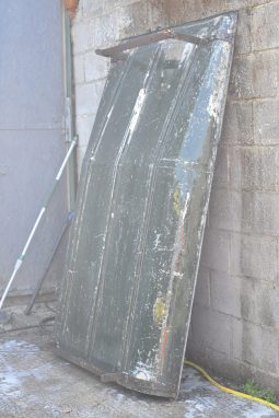 
										Various Land Rover and other car parts.  Call 07706 333444 to view by appointment.  Barn clearance. Buyer collects full									