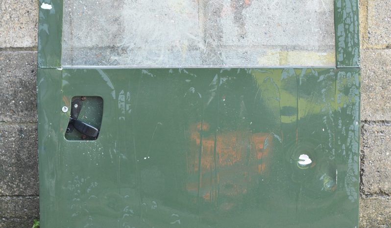 
								Various Land Rover and other car parts.  Call 07706 333444 to view by appointment.  Barn clearance. Buyer collects full									