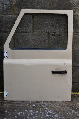 
										Various Land Rover and other car parts.  Call 07706 333444 to view by appointment.  Barn clearance. Buyer collects full									