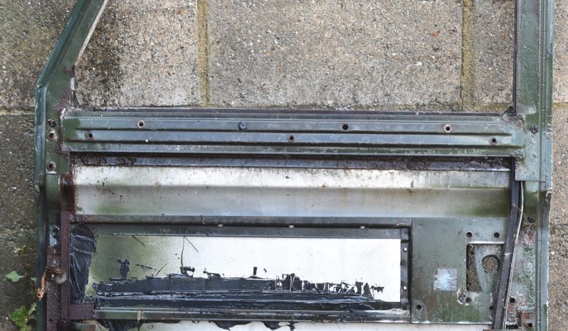 
								Various Land Rover and other car parts.  Call 07706 333444 to view by appointment.  Barn clearance. Buyer collects full									