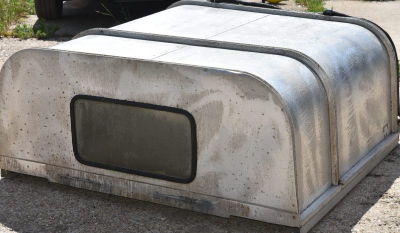 
								Various Land Rover and other car parts.  Call 07706 333444 to view by appointment.  Barn clearance. Buyer collects full									