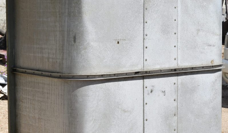 
								Various Land Rover and other car parts.  Call 07706 333444 to view by appointment.  Barn clearance. Buyer collects full									