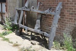 
										Various Land Rover and other car parts.  Call 07706 333444 to view by appointment.  Barn clearance. Buyer collects full									