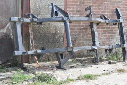 
										Various Land Rover and other car parts.  Call 07706 333444 to view by appointment.  Barn clearance. Buyer collects full									