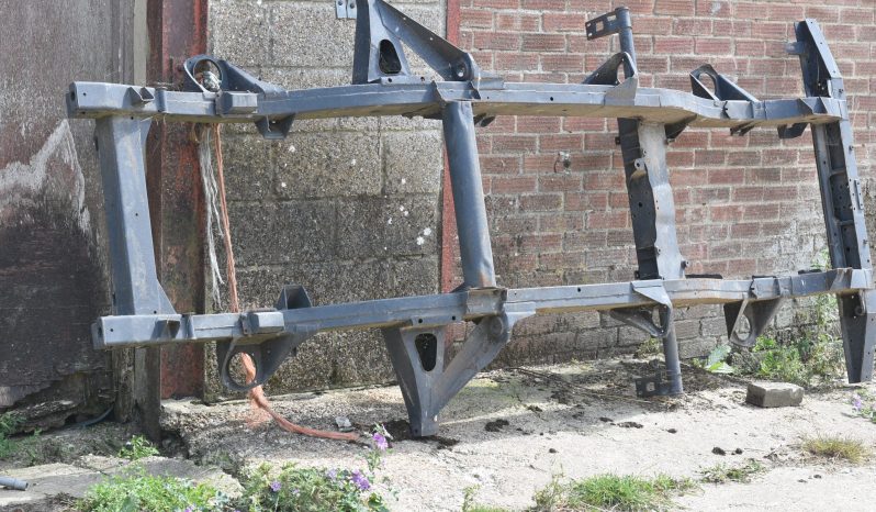
								Various Land Rover and other car parts.  Call 07706 333444 to view by appointment.  Barn clearance. Buyer collects full									