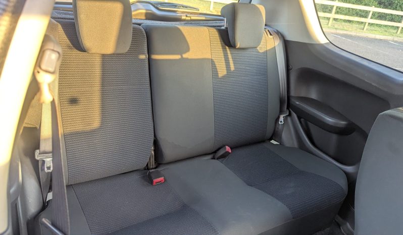 
								Suzuki Swift GLX 3DR 2008 SKU894 full									