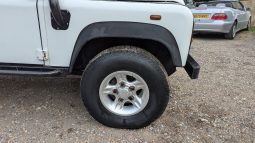 
										Land Rover Defender 130 Double Cap Hi Cap Box Back 2000 SKU888 full									