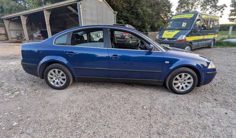 
								Volkswagen Passat SE 20v Turbo2003 Manual Turbo Petrol SKU899 full									