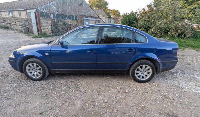 
								Volkswagen Passat SE 20v Turbo2003 Manual Turbo Petrol SKU899 full									