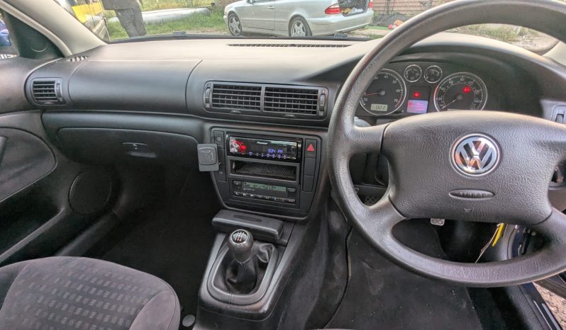 
								Volkswagen Passat SE 20v Turbo2003 Manual Turbo Petrol SKU899 full									