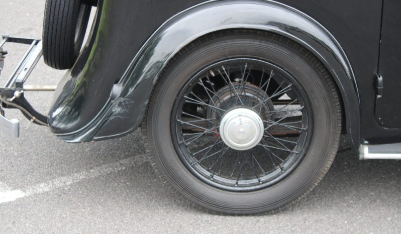 
								Standard Little Nine Classic Car SKU923 full									