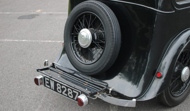 
								Standard Little Nine Classic Car SKU923 full									