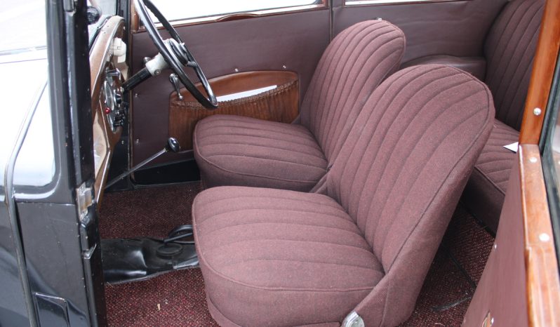 
								Standard Little Nine Classic Car SKU923 full									