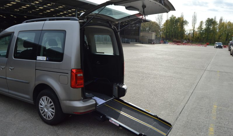 
								VOLKSWAGEN CADDY C20 LIFE TDI Bluemotion Stop/Start Wheelchair equipped 1 former keeper only 15,960 mls from new! SKU937 full									