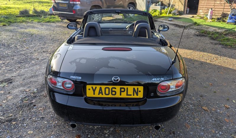 
								Mazda MX5 Roadster Factory Black superb example 2006 SKU930 full									