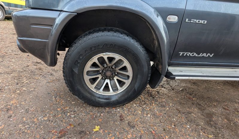 
								Mitsubishi L200 Trojan DT Double Cab 2007 5 Spd with Ifor Top 2007 Project SKU919 full									