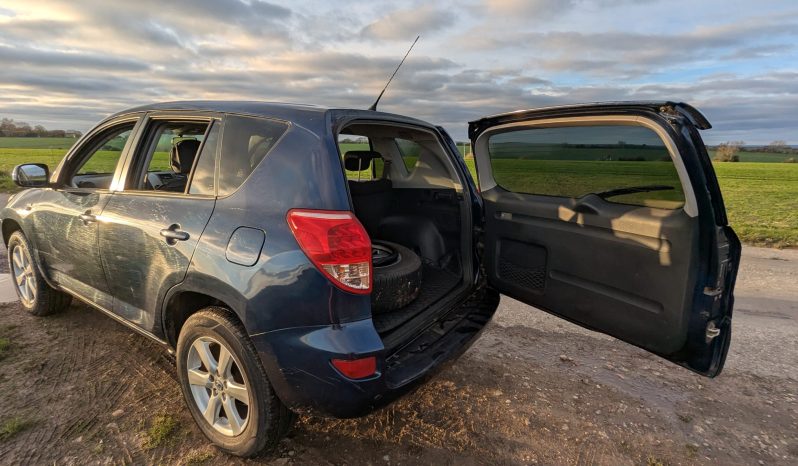 
								TOYOTA RAV4 XTR D-4D 4×4 Rare Manual 2009 SKU940 full									