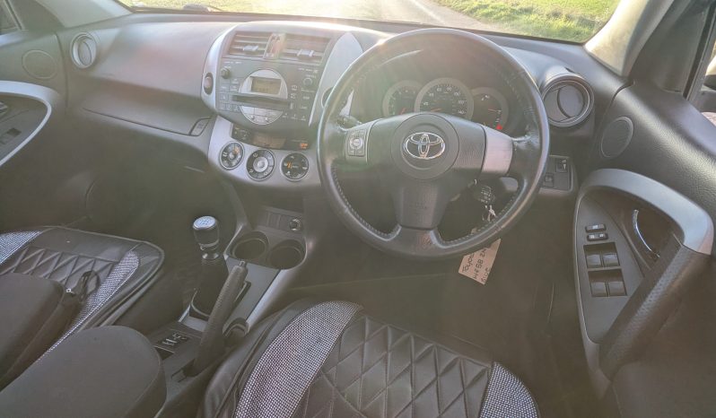 
								TOYOTA RAV4 XTR D-4D 4×4 Rare Manual 2009 SKU940 full									