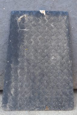 
										Big Barn Clear Out: Wheel, engines, tubs, chassis, bumpers, seats, bullbars, seat covers, full									