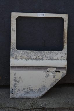 
										Big Barn Clear Out: Wheel, engines, tubs, chassis, bumpers, seats, bullbars, seat covers, full									