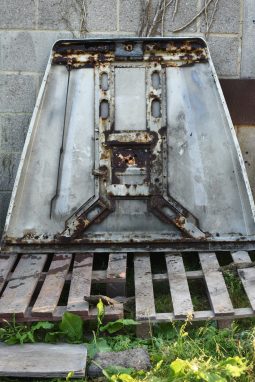 
										Big Barn Clear Out: Wheel, engines, tubs, chassis, bumpers, seats, bullbars, seat covers, full									