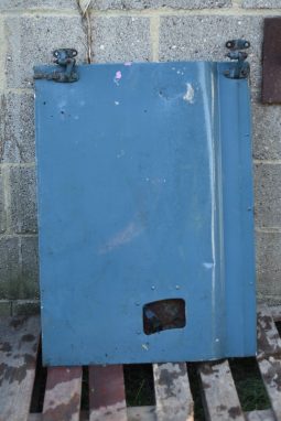 
										Big Barn Clear Out: Wheel, engines, tubs, chassis, bumpers, seats, bullbars, seat covers, full									