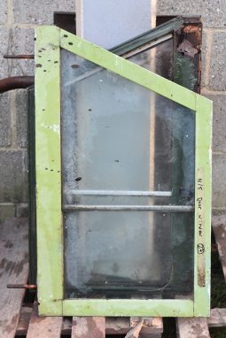 
										Big Barn Clear Out: Wheel, engines, tubs, chassis, bumpers, seats, bullbars, seat covers, full									