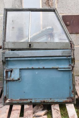 
										Big Barn Clear Out: Wheel, engines, tubs, chassis, bumpers, seats, bullbars, seat covers, full									