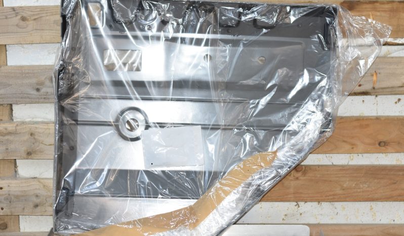 
								Big Barn Clear Out: Wheel, engines, tubs, chassis, bumpers, seats, bullbars, seat covers, full									