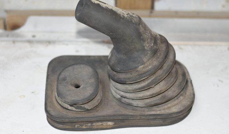 
								Big Barn Clear Out: Wheel, engines, tubs, chassis, bumpers, seats, bullbars, seat covers, full									