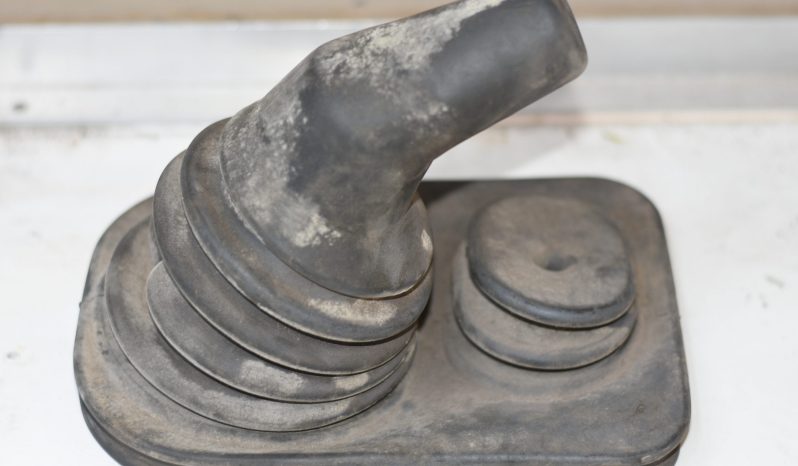 
								Big Barn Clear Out: Wheel, engines, tubs, chassis, bumpers, seats, bullbars, seat covers, full									