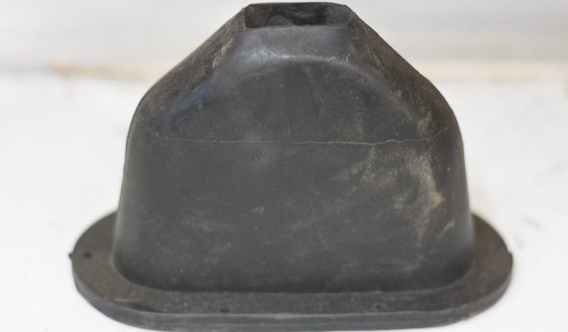 
								Big Barn Clear Out: Wheel, engines, tubs, chassis, bumpers, seats, bullbars, seat covers, full									