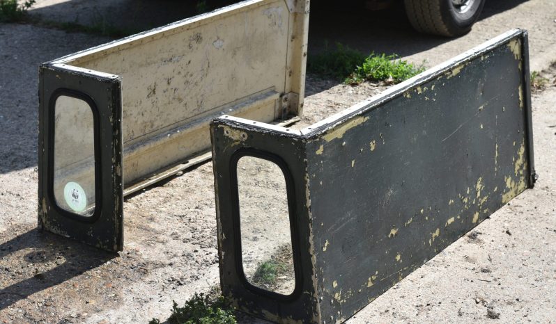 
								Big Barn Clear Out: Wheel, engines, tubs, chassis, bumpers, seats, bullbars, seat covers, full									