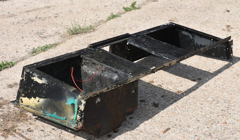 
								Big Barn Clear Out: Wheel, engines, tubs, chassis, bumpers, seats, bullbars, seat covers, full									