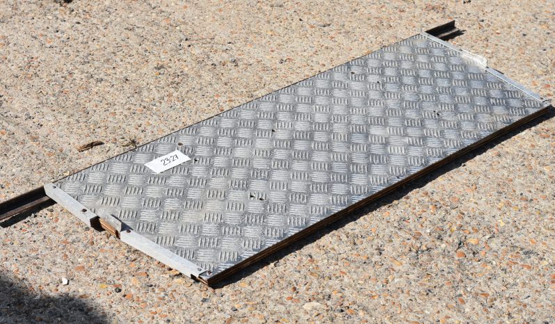 
								Big Barn Clear Out: Wheel, engines, tubs, chassis, bumpers, seats, bullbars, seat covers, full									