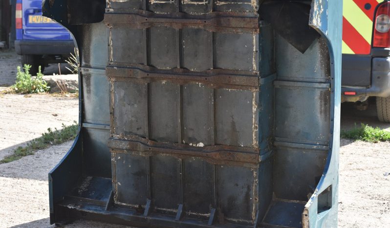 
								Big Barn Clear Out: Wheel, engines, tubs, chassis, bumpers, seats, bullbars, seat covers, full									