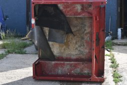 
										Big Barn Clear Out: Wheel, engines, tubs, chassis, bumpers, seats, bullbars, seat covers, full									