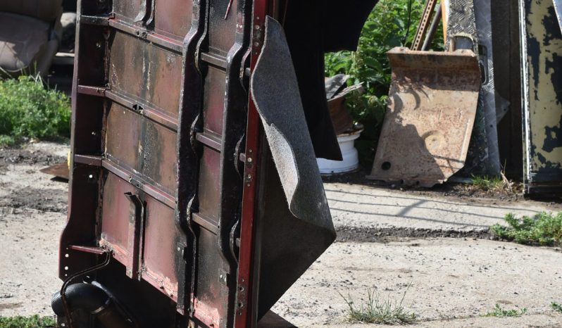 
								Big Barn Clear Out: Wheel, engines, tubs, chassis, bumpers, seats, bullbars, seat covers, full									