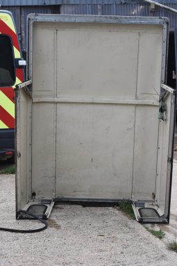 
										Big Barn Clear Out: Wheel, engines, tubs, chassis, bumpers, seats, bullbars, seat covers, full									